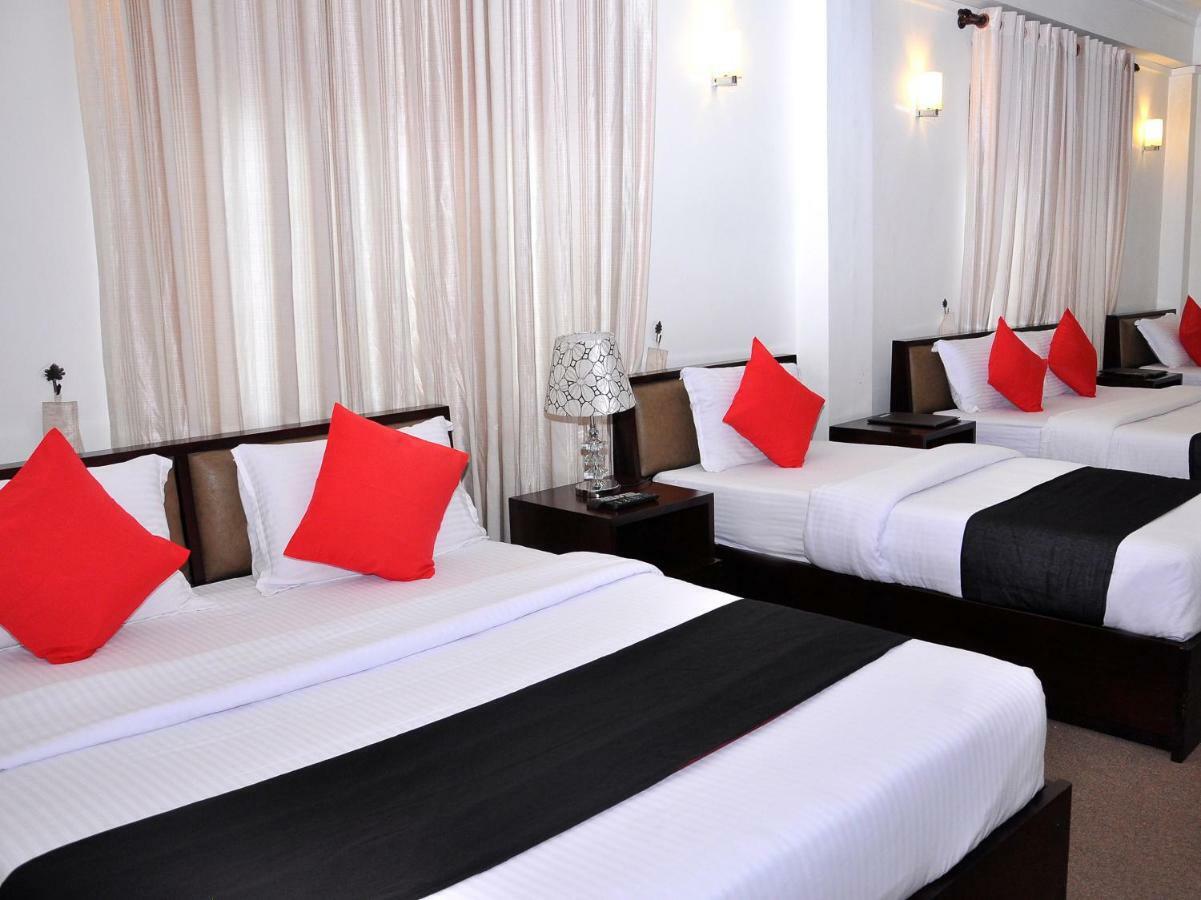 Hotel Laa Adams - The Luxurious Living Hatton Esterno foto