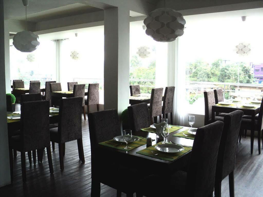 Hotel Laa Adams - The Luxurious Living Hatton Esterno foto
